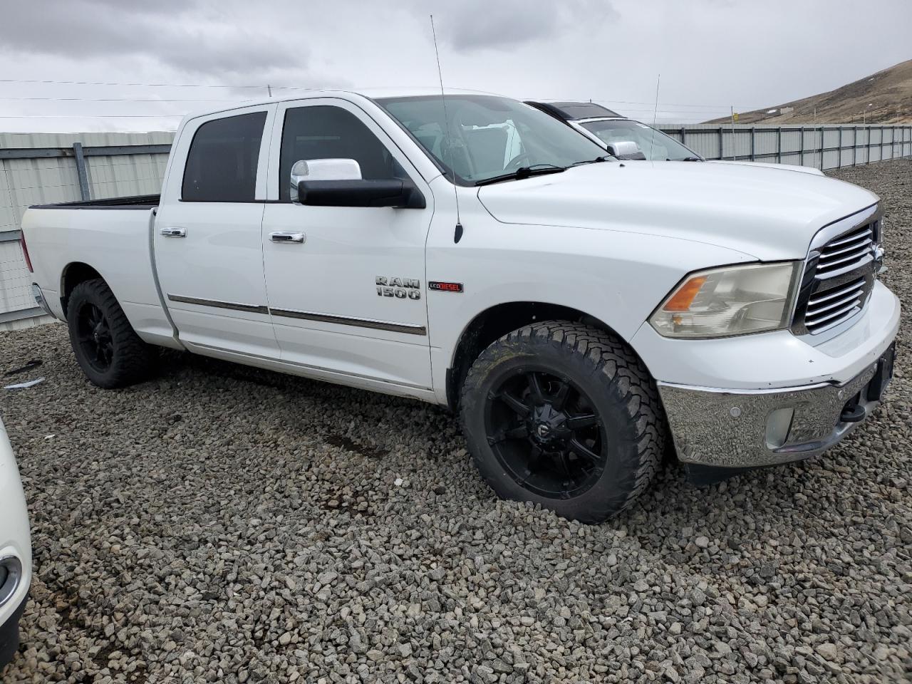 2015 RAM 1500 SLT - Image 4