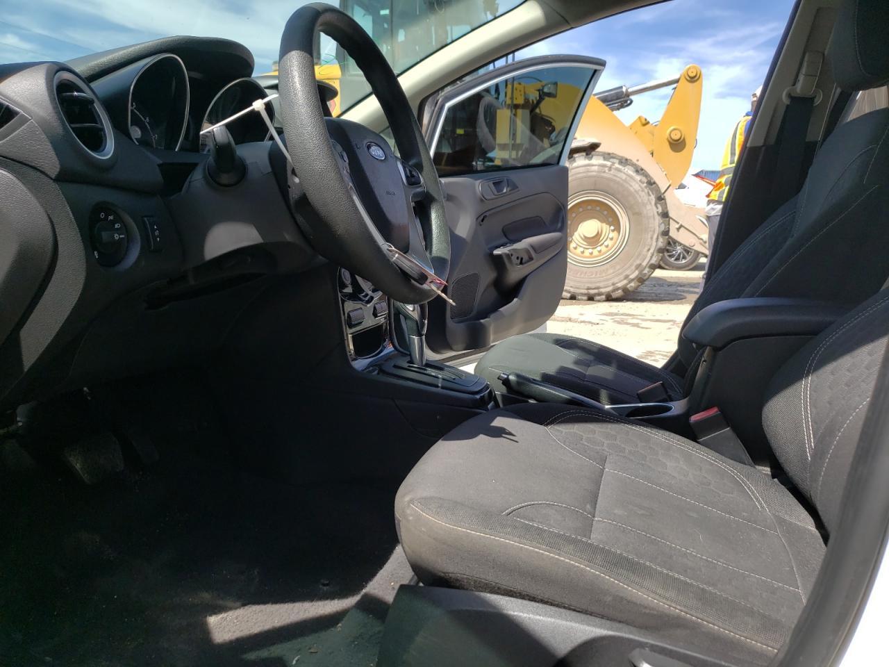 2019 FORD FIESTA SE - Image 7