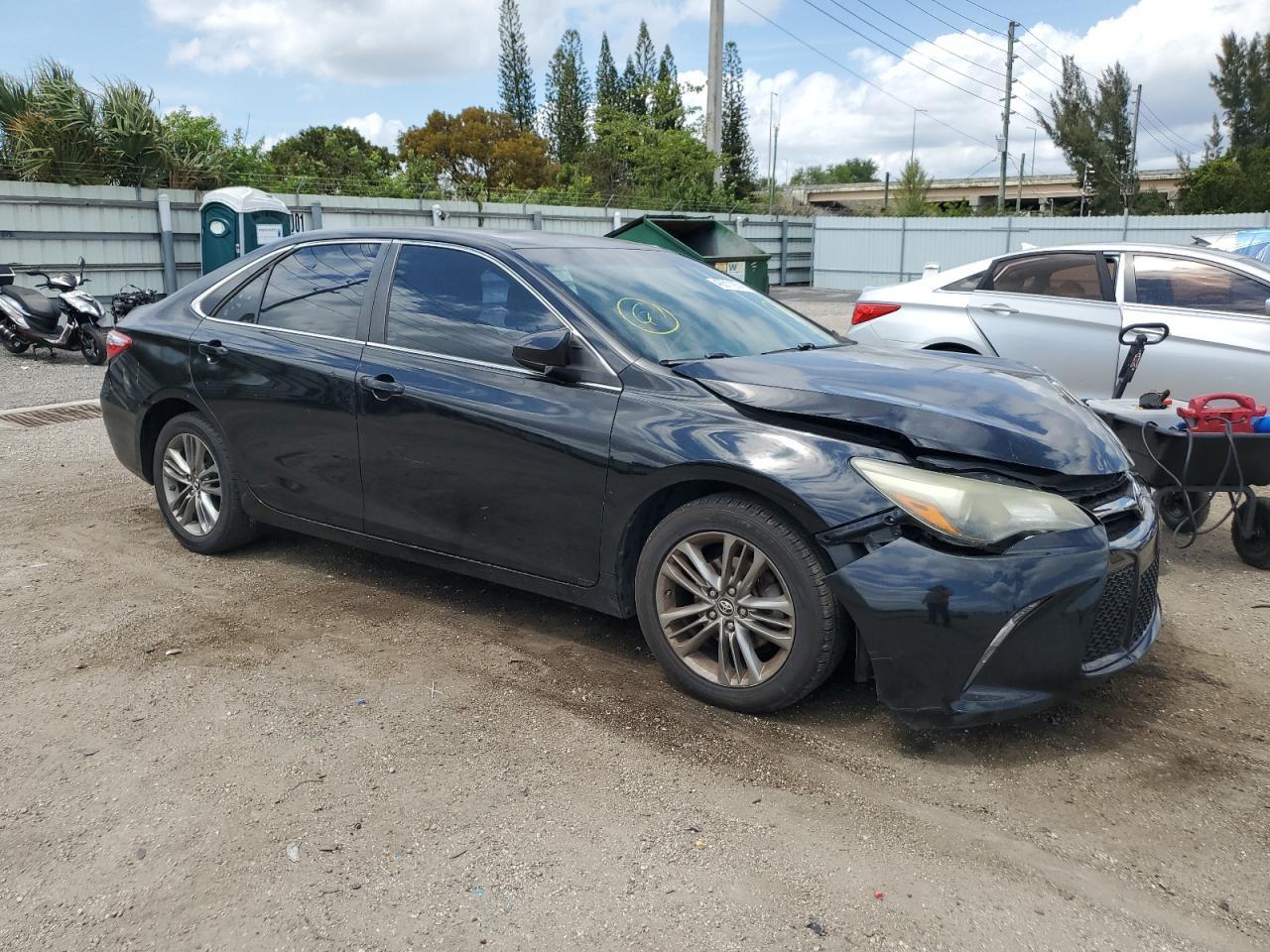 2015 TOYOTA CAMRY LE - Фото 4