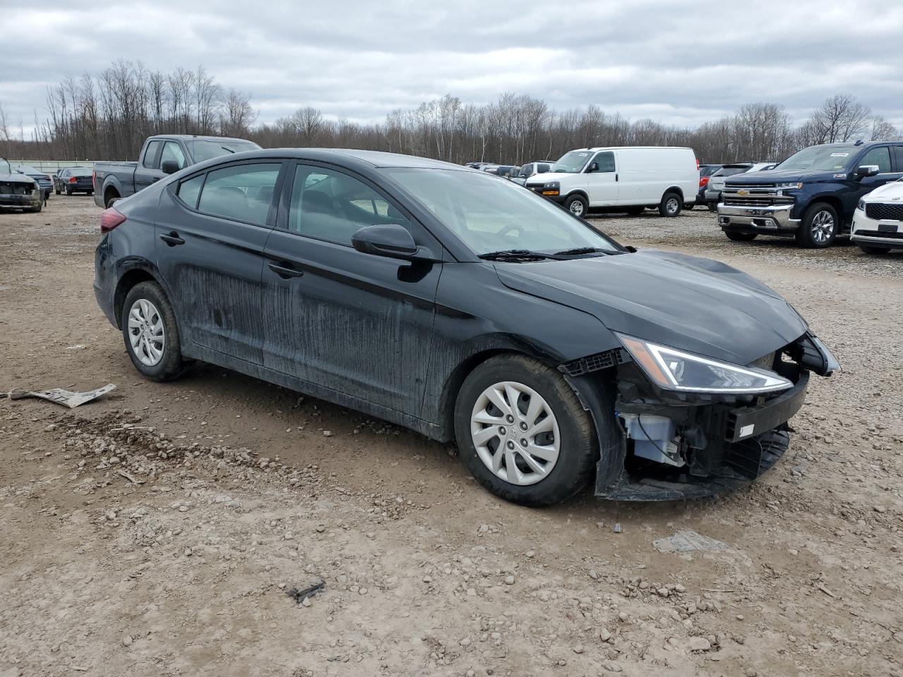 2019 HYUNDAI ELANTRA SE - Фото 4