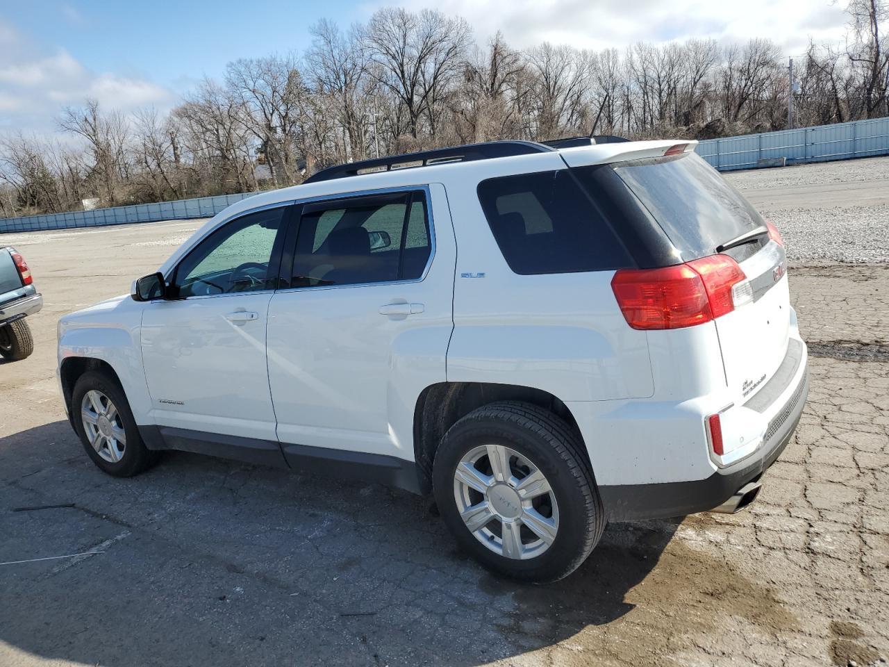2016 GMC TERRAIN SL - Фото 2