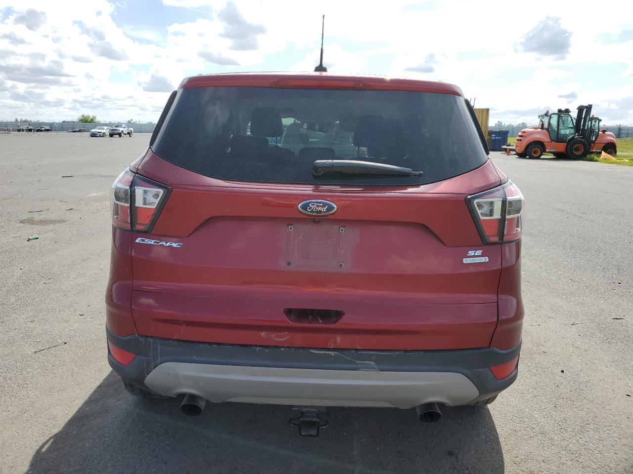 2017 FORD ESCAPE SE - Фото 6