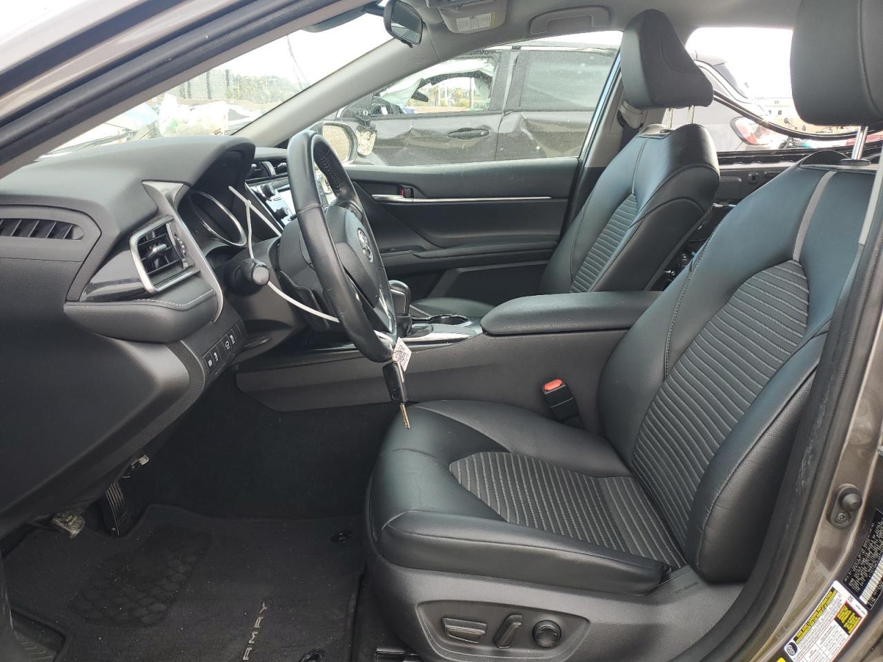 2020 TOYOTA CAMRY SE - Image 7