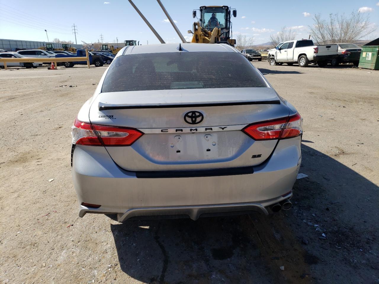 2020 TOYOTA CAMRY SE - Image 6