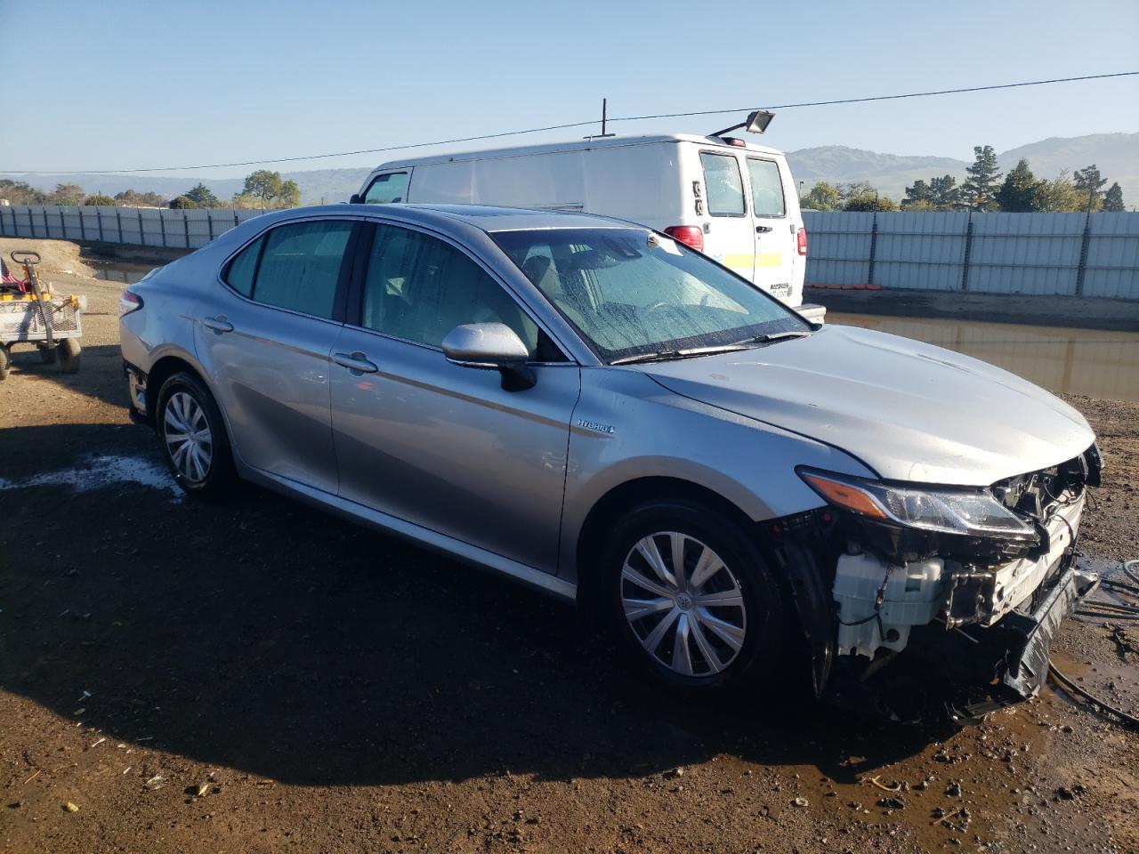 2018 TOYOTA CAMRY LE - Фото 4
