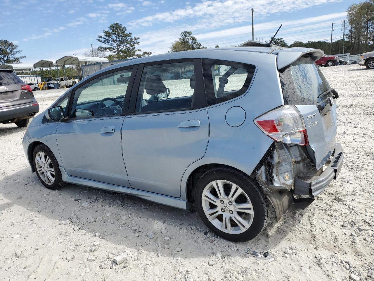 2011 HONDA FIT SPORT - Фото 2