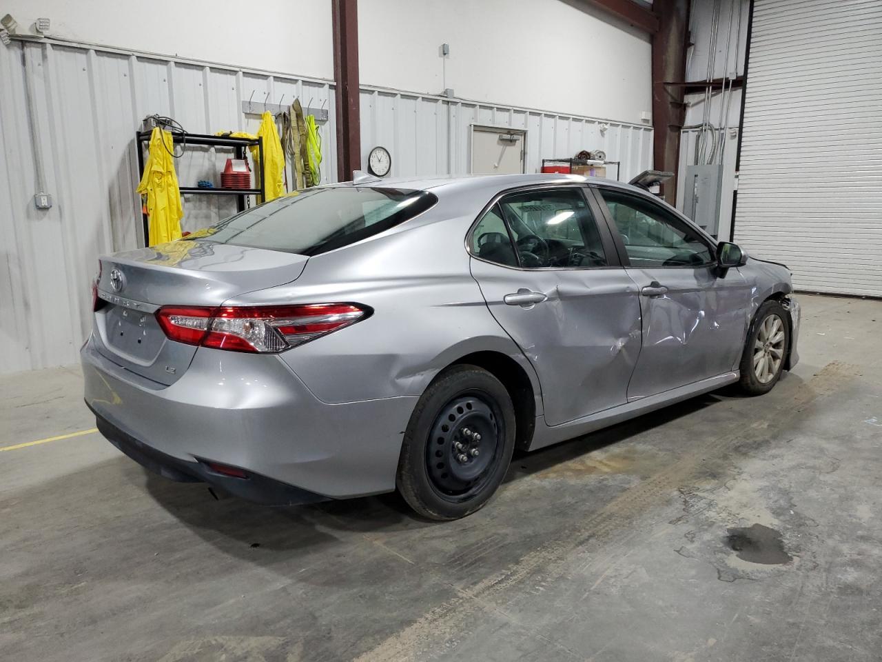 2020 TOYOTA CAMRY LE - Image 3
