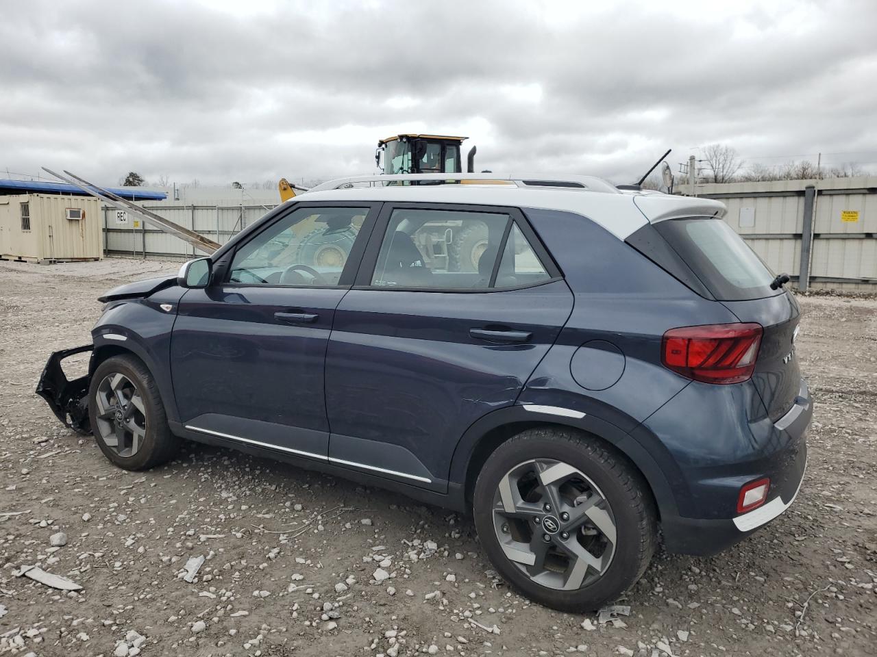 2023 HYUNDAI VENUE SEL - Фото 2