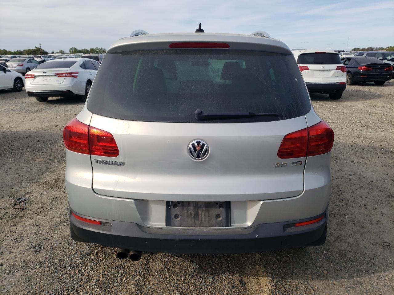 2015 VOLKSWAGEN TIGUAN S - Фото 6