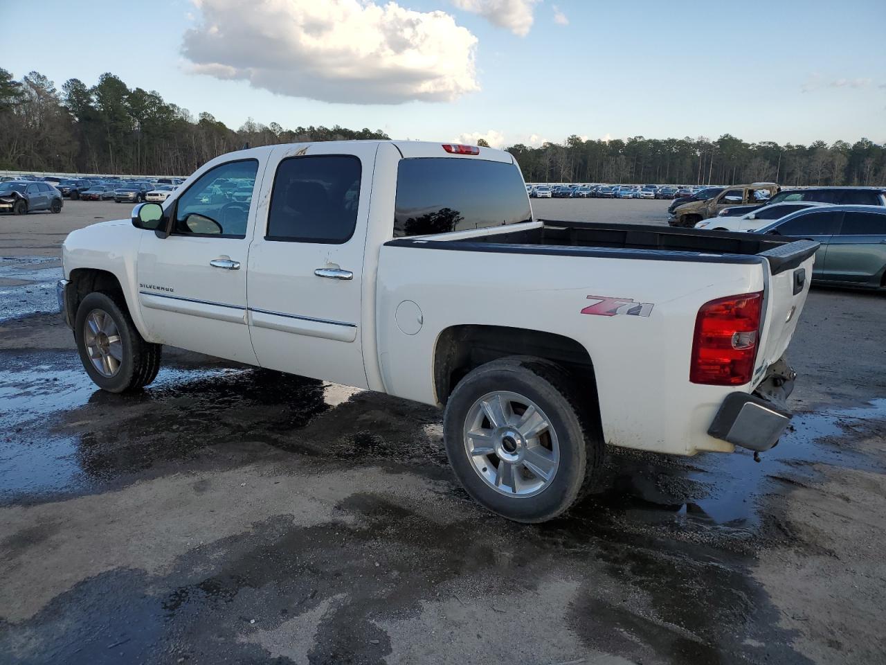 2012 CHEVROLET SILVERADO - Image 2