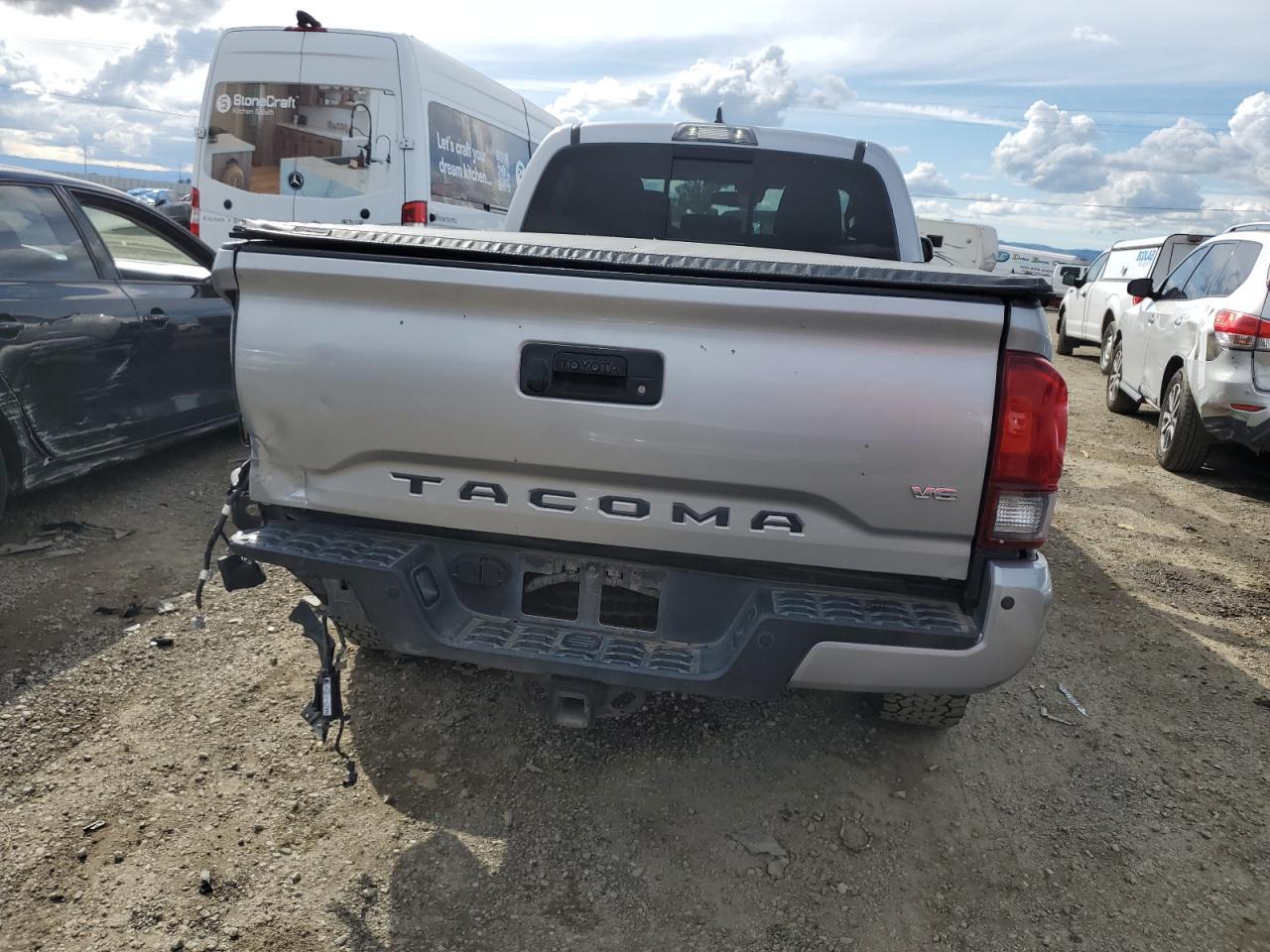 2018 TOYOTA TACOMA DOU - Фото 6