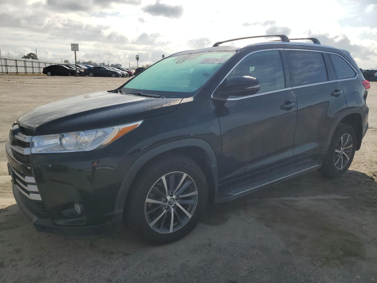 2018 TOYOTA HIGHLANDER