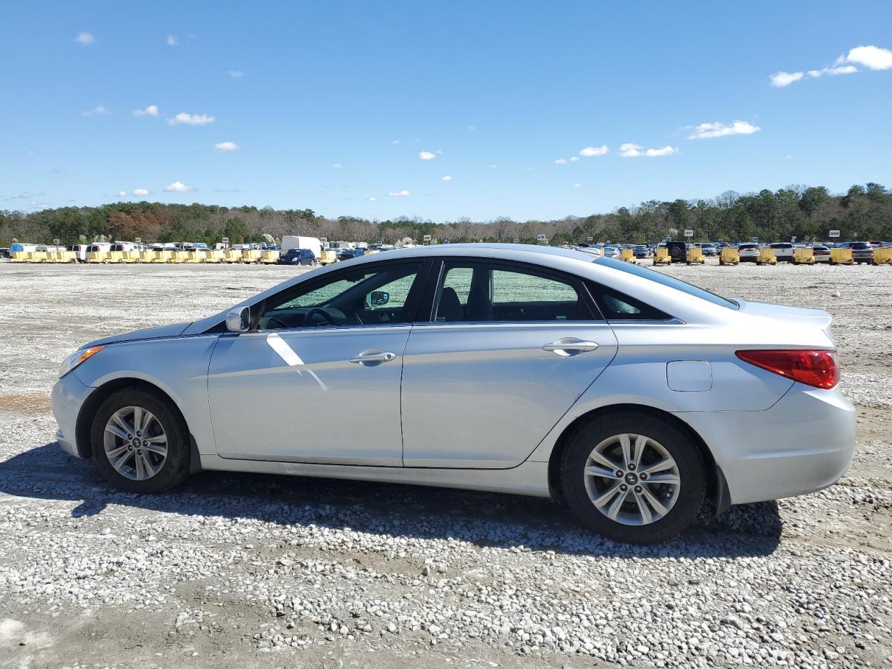 2013 HYUNDAI SONATA GLS - Фото 2