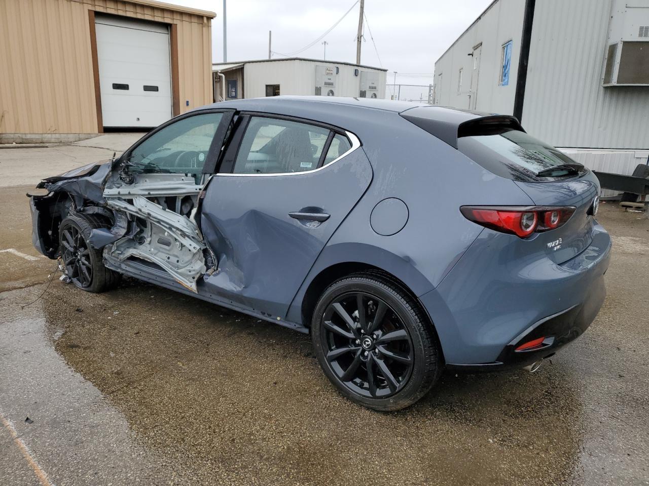 2023 MAZDA 3 PREFERRE - Фото 2