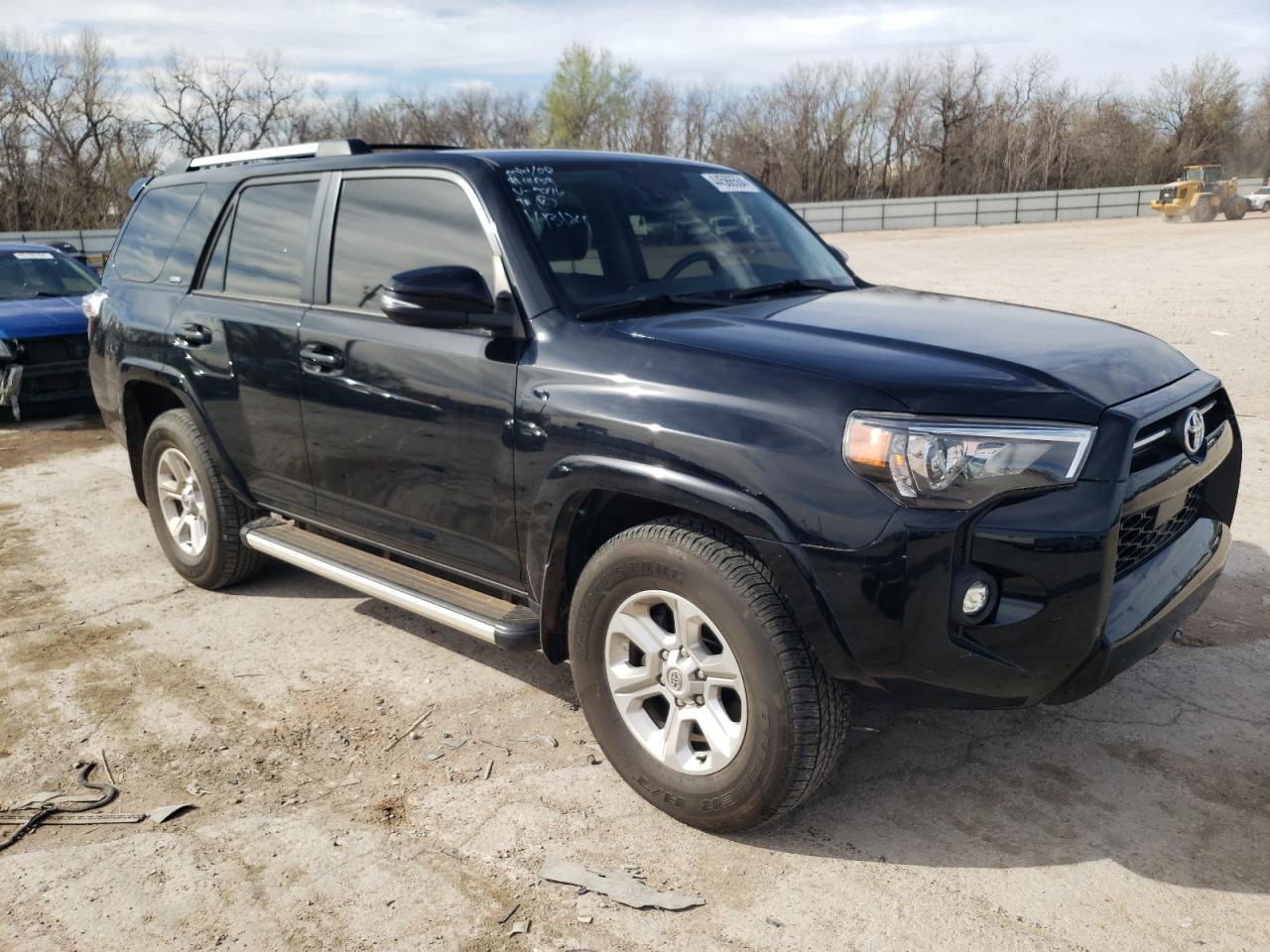2022 TOYOTA 4RUNNER SR - Image 4