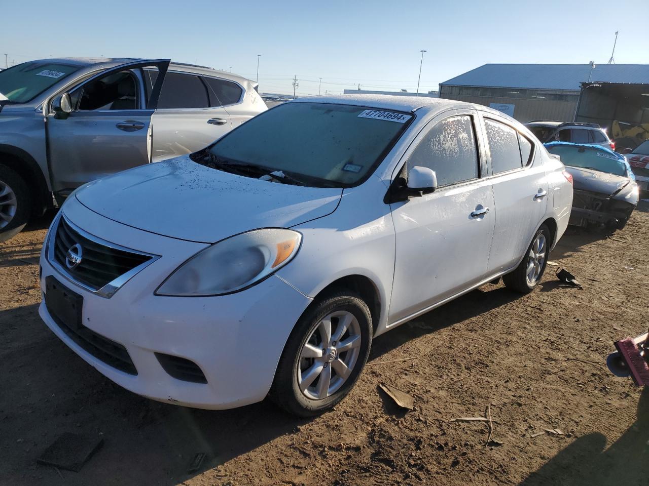 2014 NISSAN VERSA S