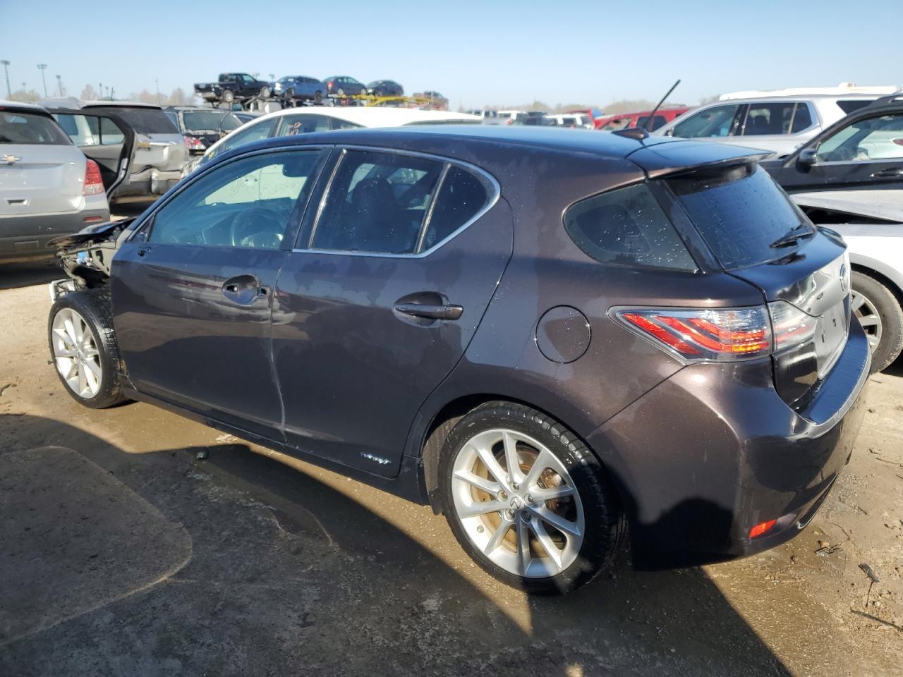 2013 LEXUS CT 200 - Фото 2