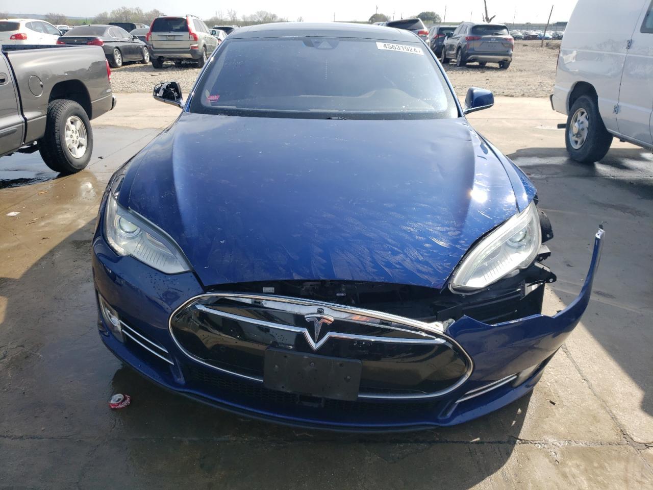 2015 TESLA MODEL S - Image 5