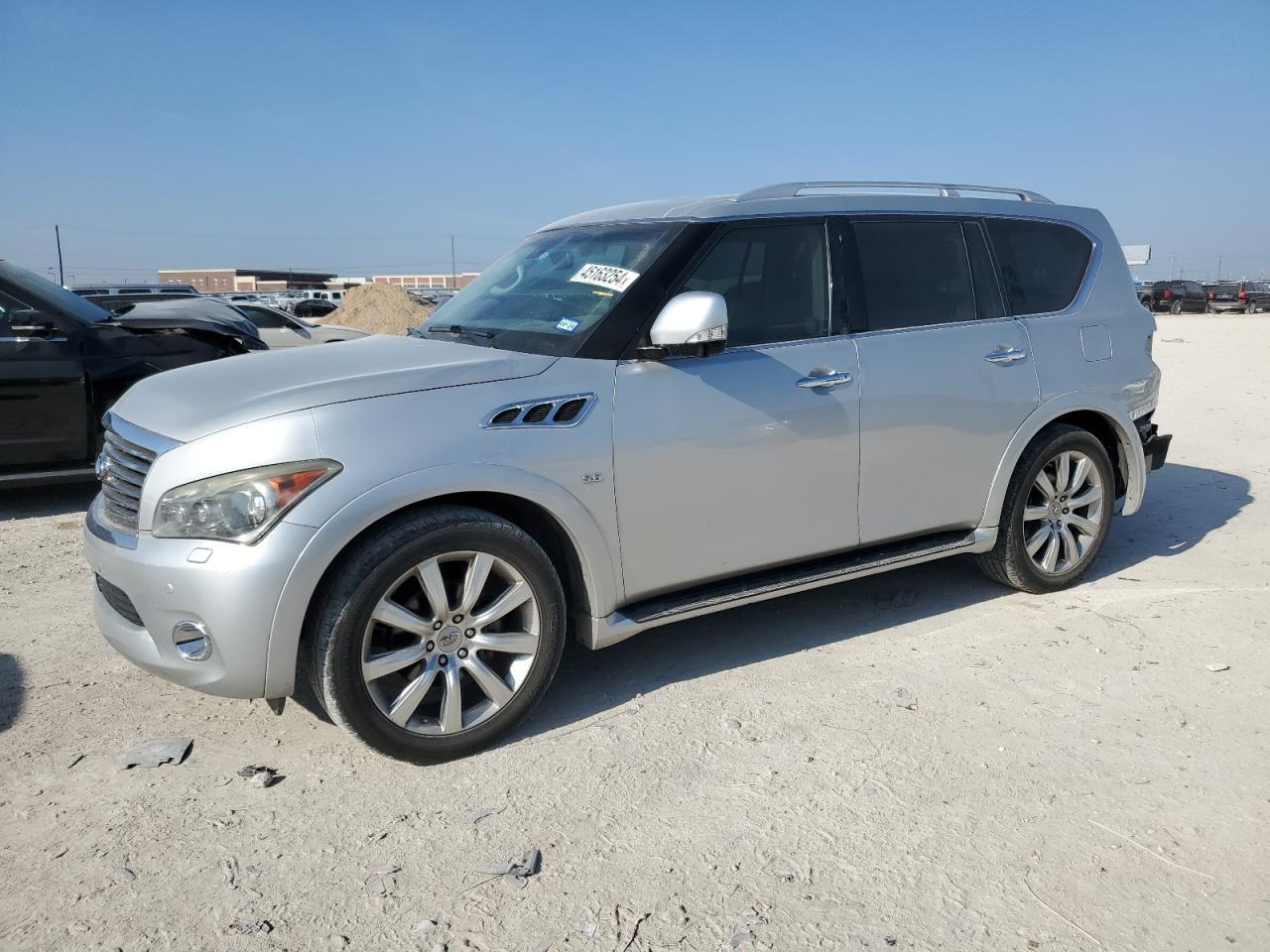 2014 INFINITI QX80 car image