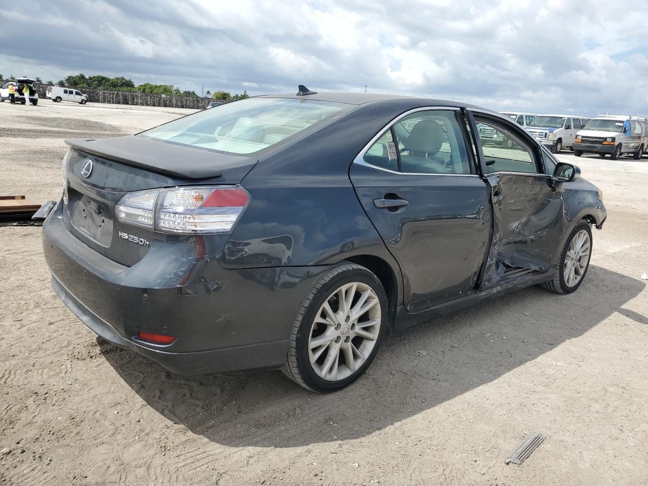 2010 LEXUS HS 250H - Image 3