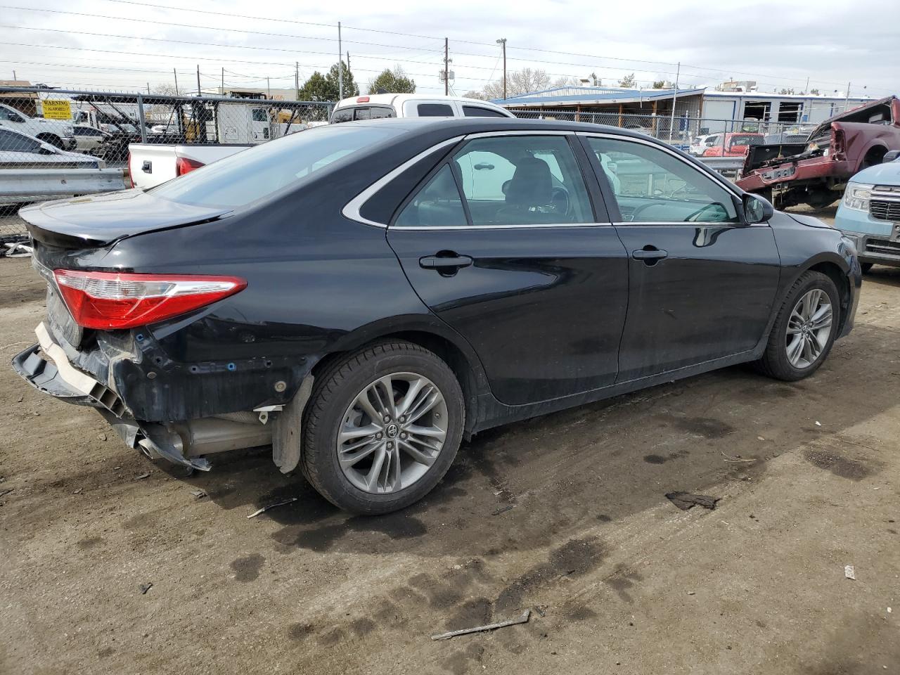 2017 TOYOTA CAMRY LE - Фото 3