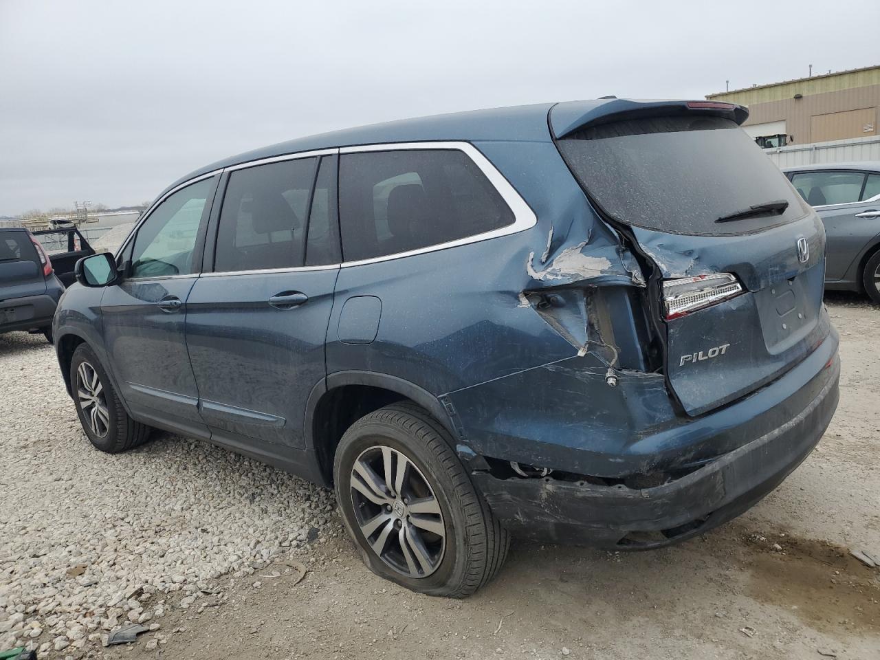 2017 HONDA PILOT EXL - Image 2