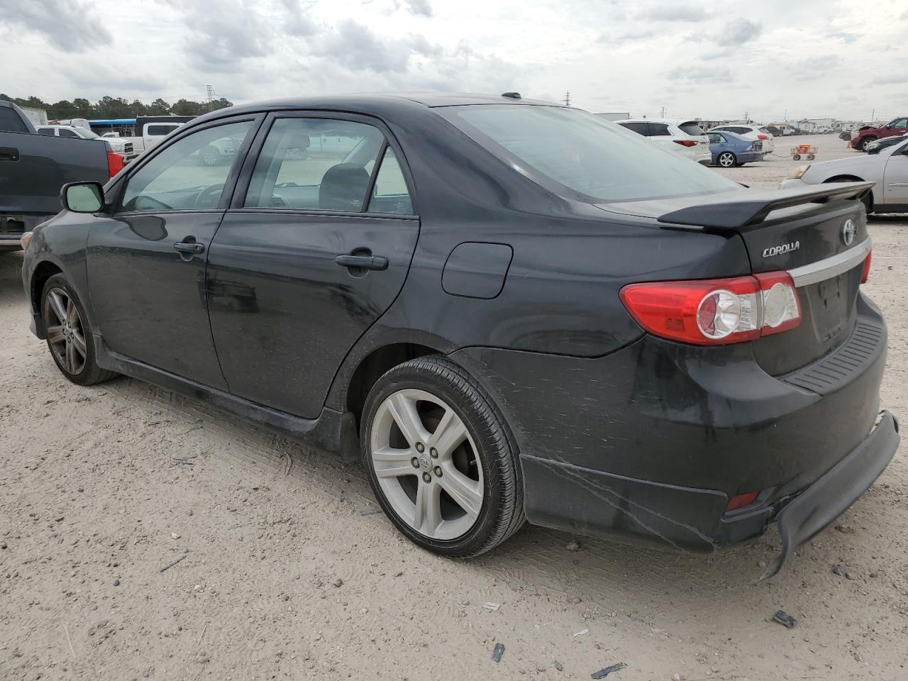 2013 TOYOTA COROLLA BA - Фото 2