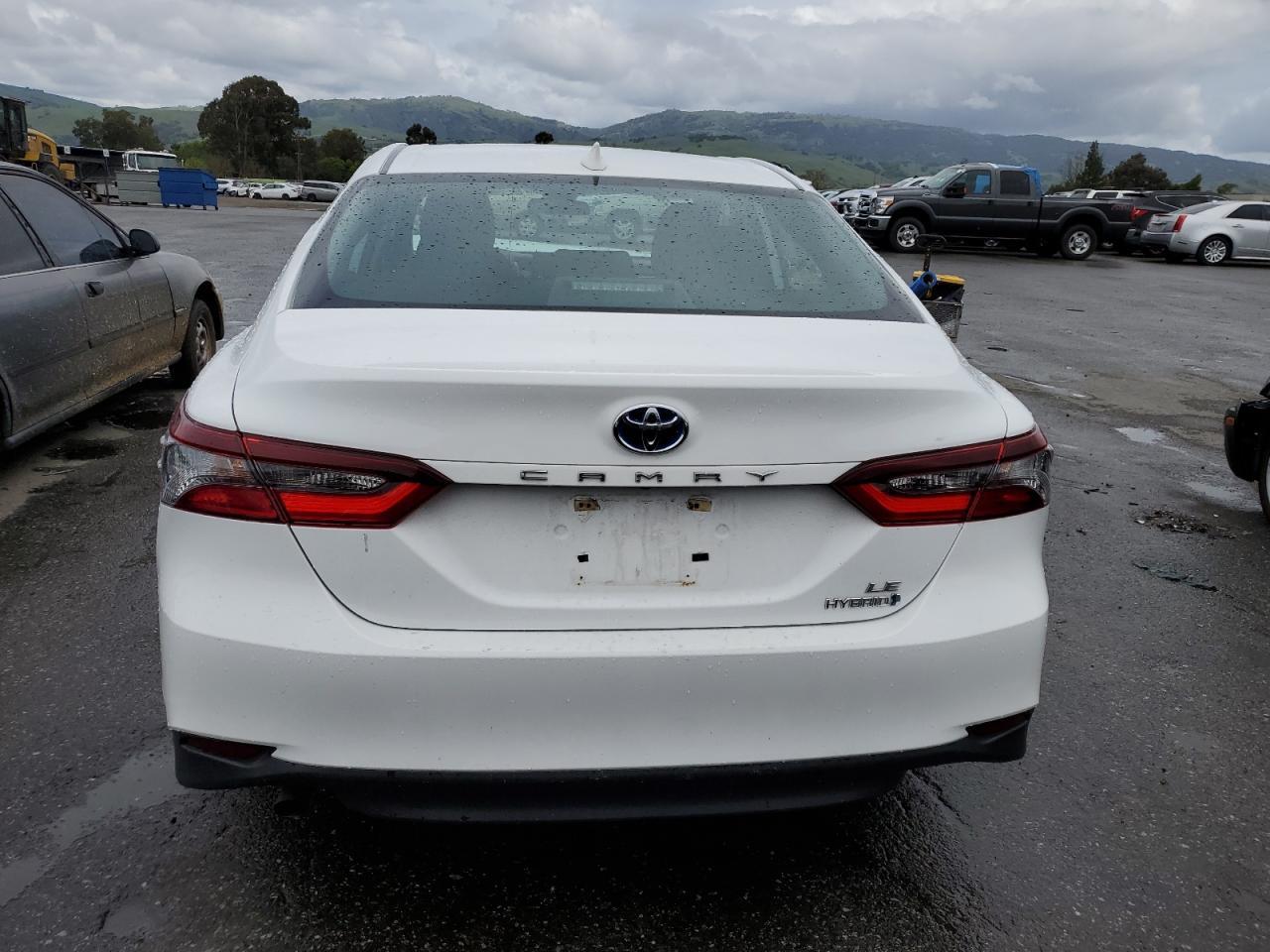 2023 TOYOTA CAMRY LE - Фото 6