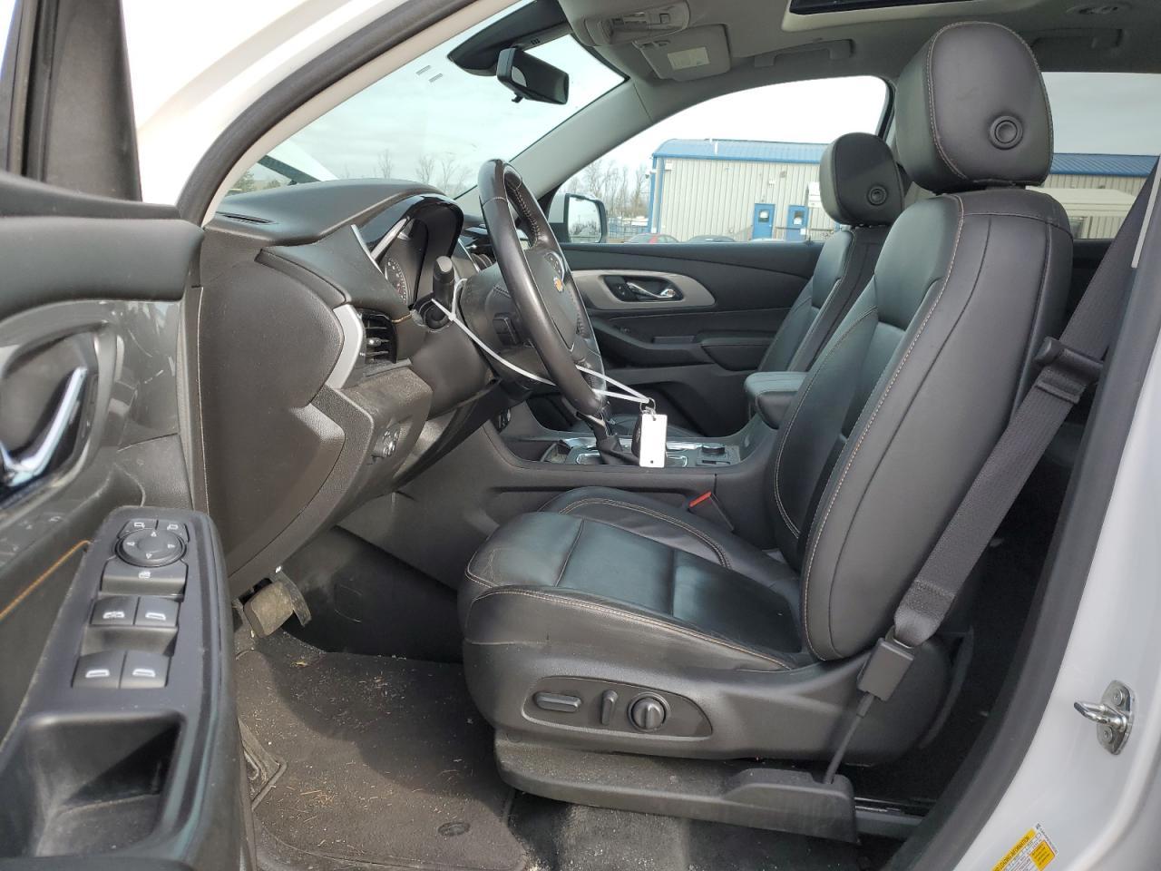 2021 CHEVROLET TRAVERSE L - Фото 7