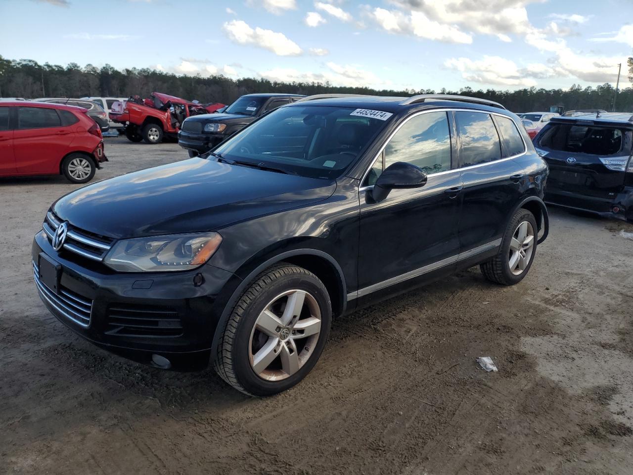 2012 VOLKSWAGEN TOUAREG V6