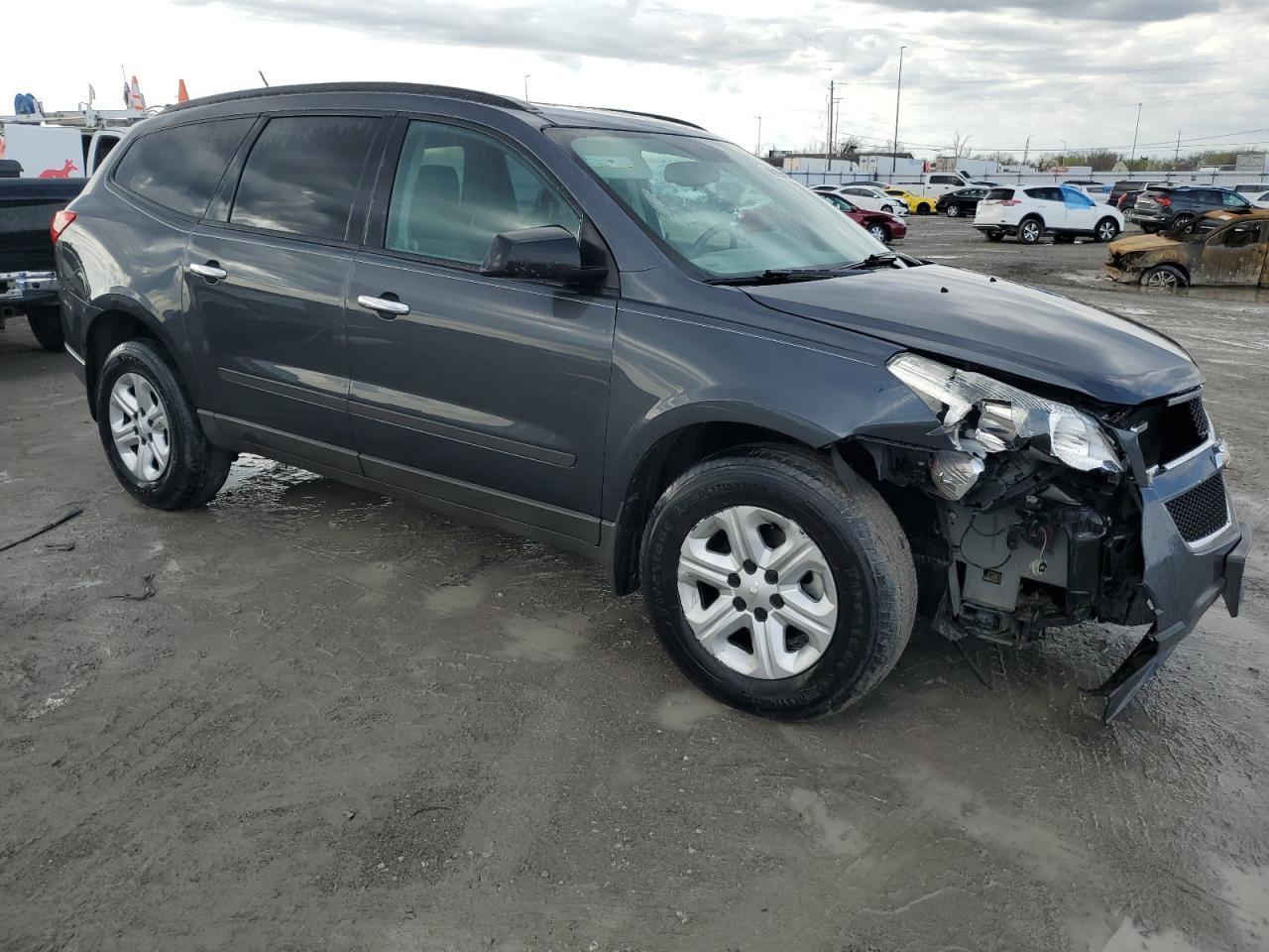 2012 CHEVROLET TRAVERSE L - Image 4
