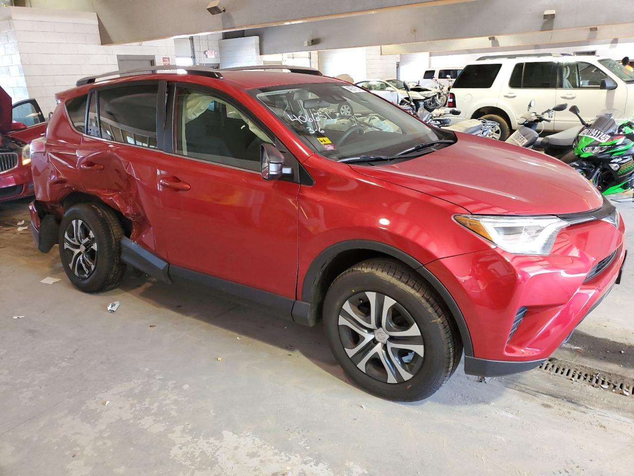 2017 TOYOTA RAV4 LE - Фото 4