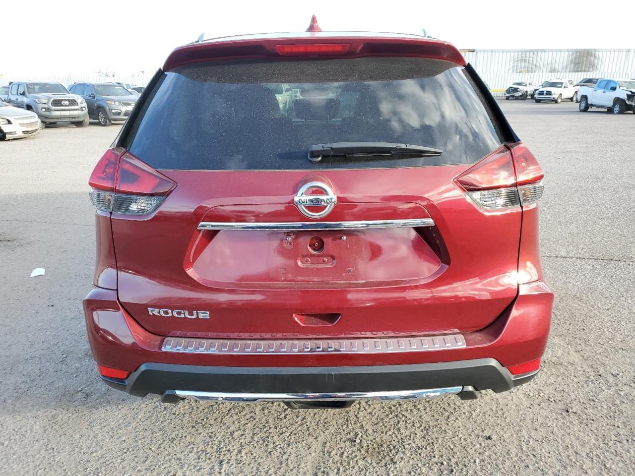 2018 NISSAN ROGUE S - Фото 6