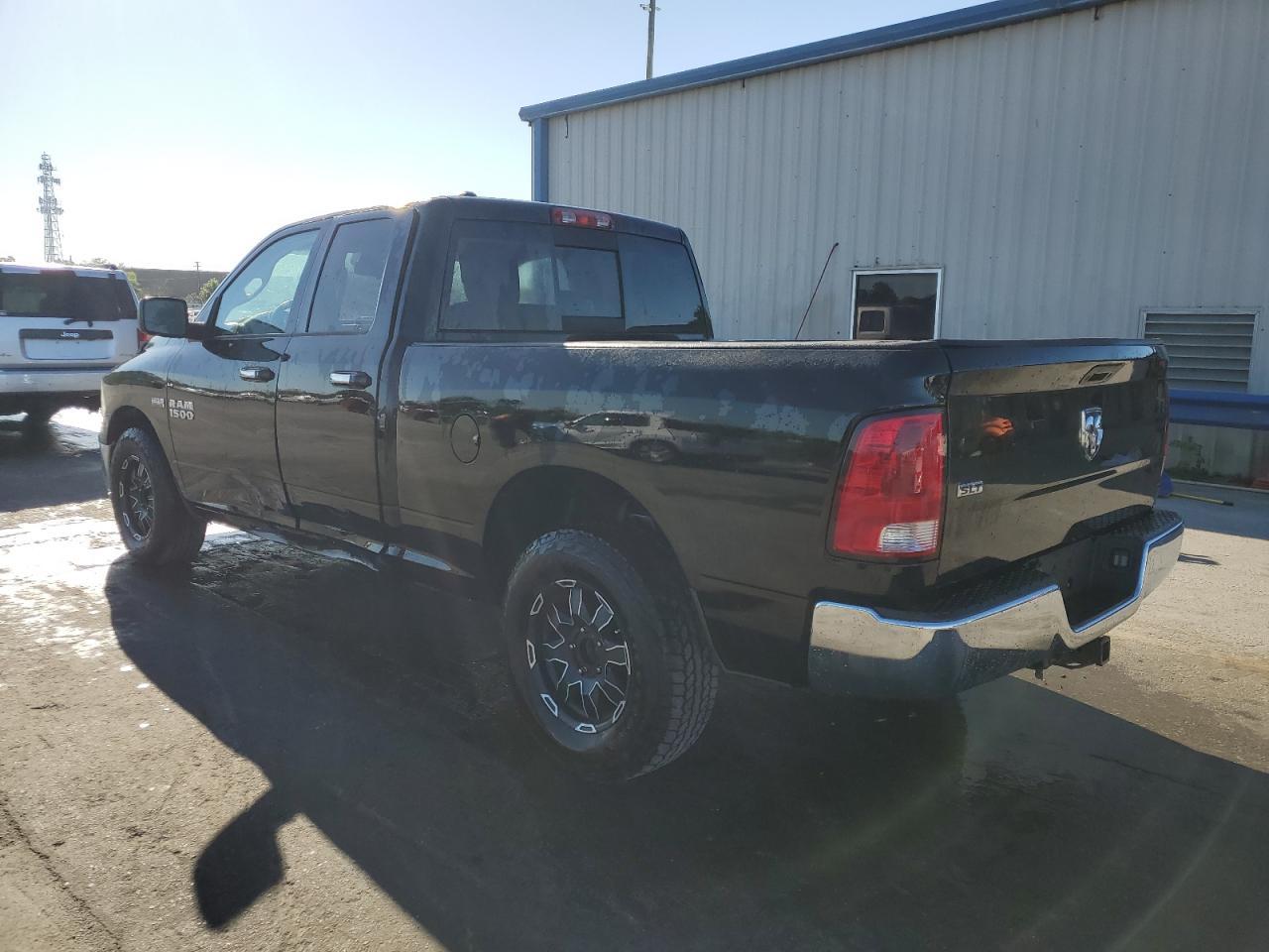 2014 RAM 1500 SLT - Фото 2