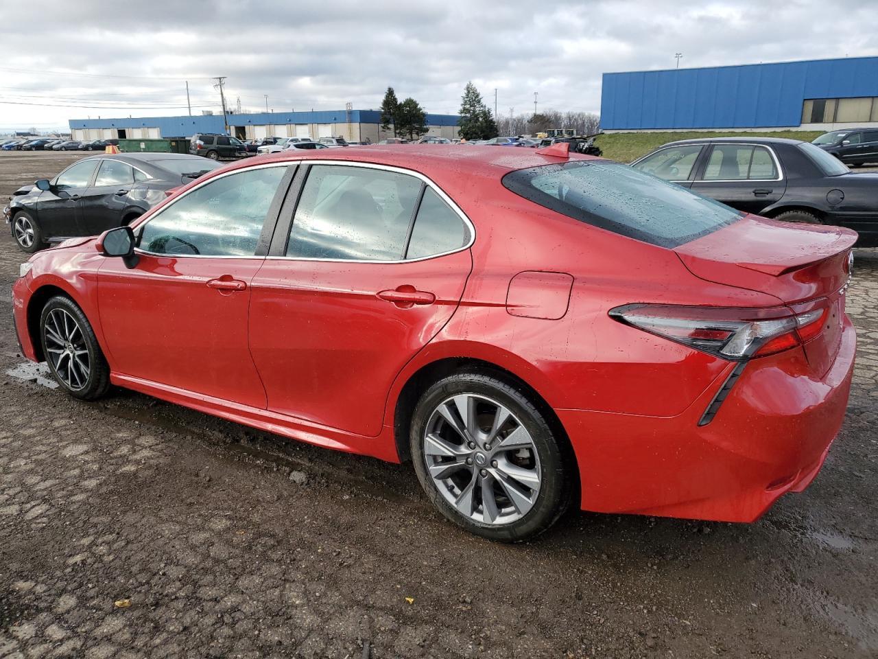 2021 TOYOTA CAMRY SE - Image 2