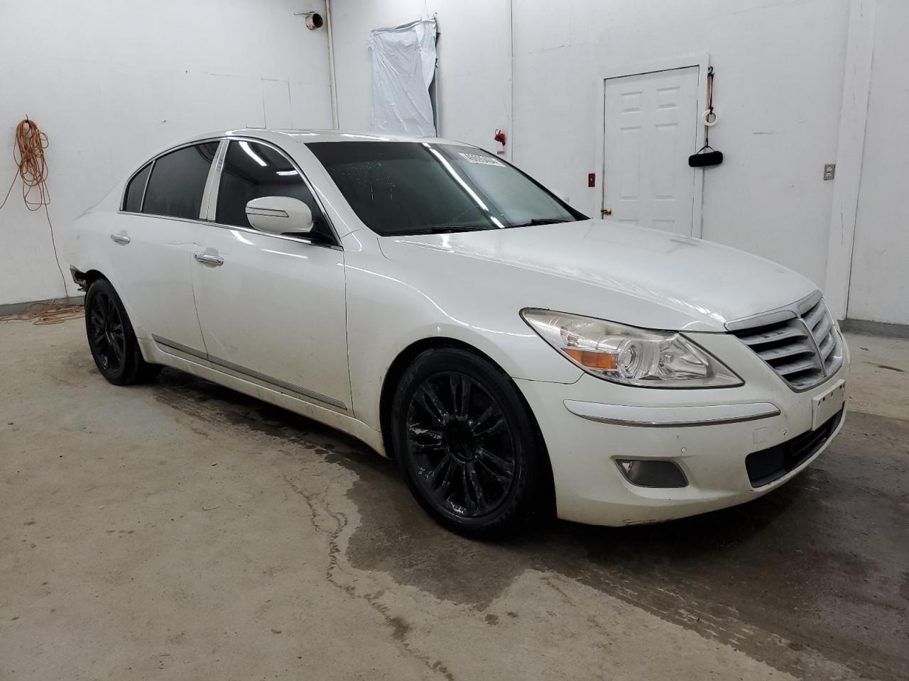2011 HYUNDAI GENESIS 4. - Image 4