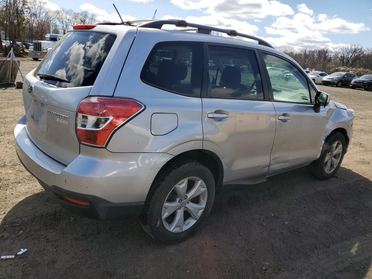 2015 SUBARU FORESTER 2 - Фото 3