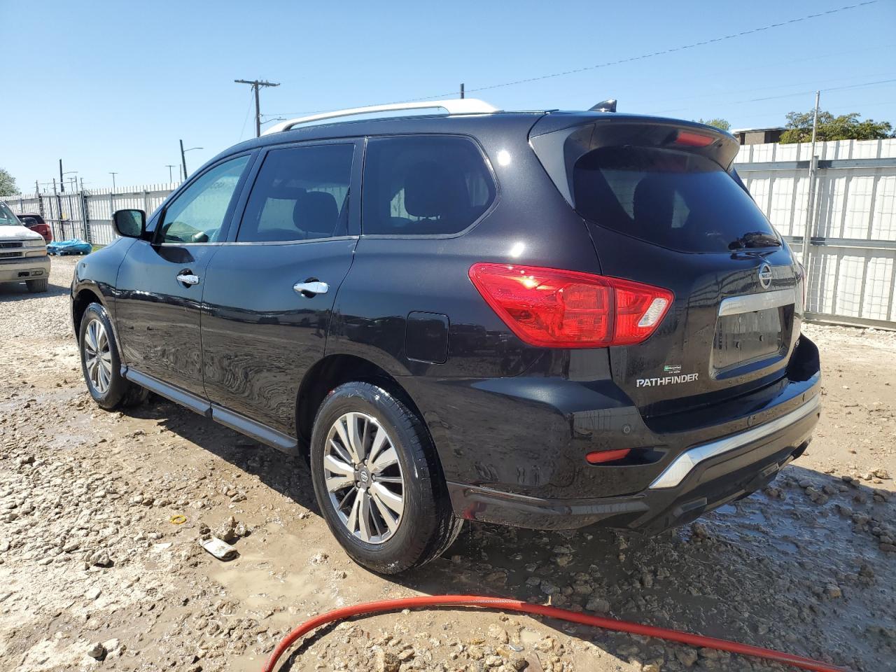 2019 NISSAN PATHFINDER - Image 2