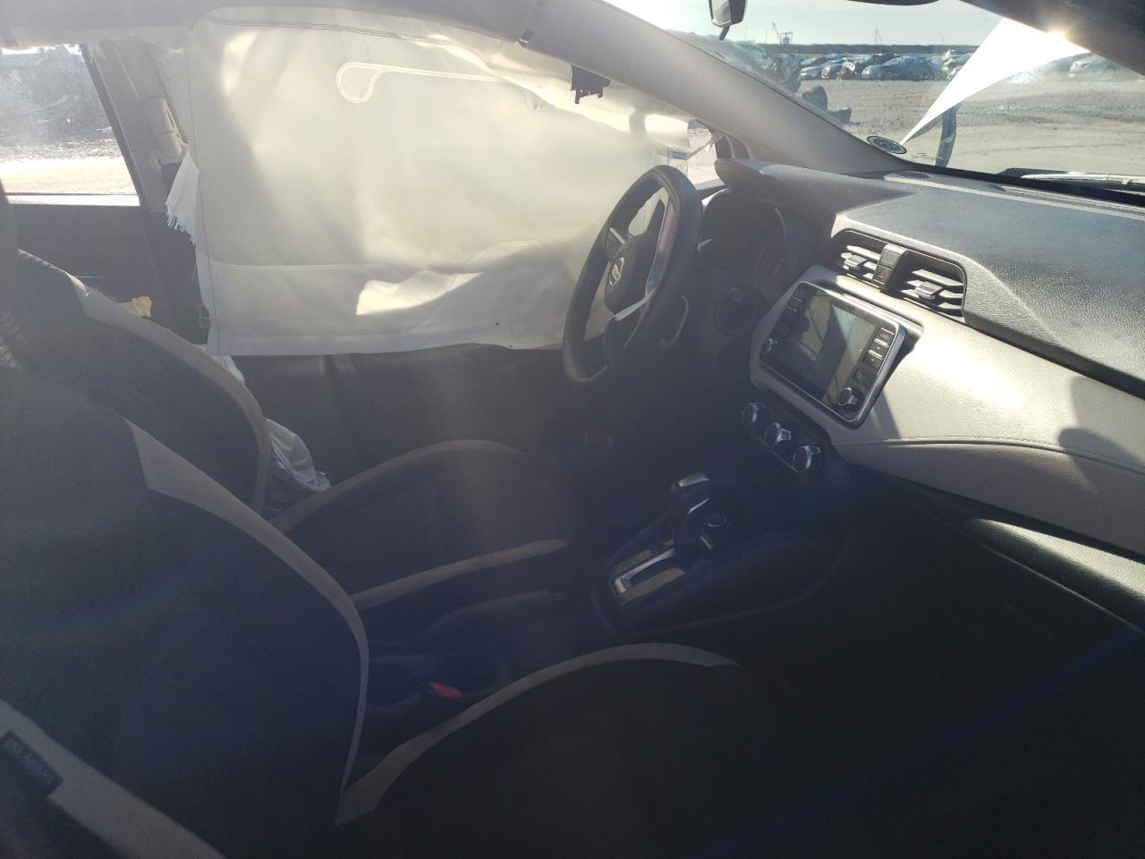 2021 NISSAN VERSA SV - Фото 7