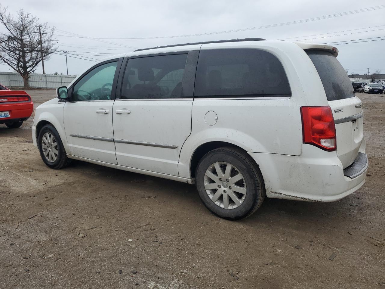 2014 CHRYSLER TOWN & COU - Image 2