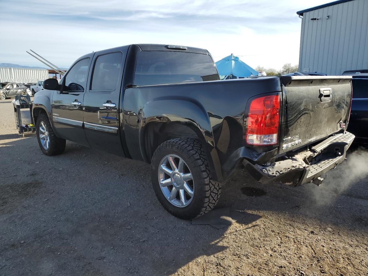 2011 GMC SIERRA K15 - Image 2