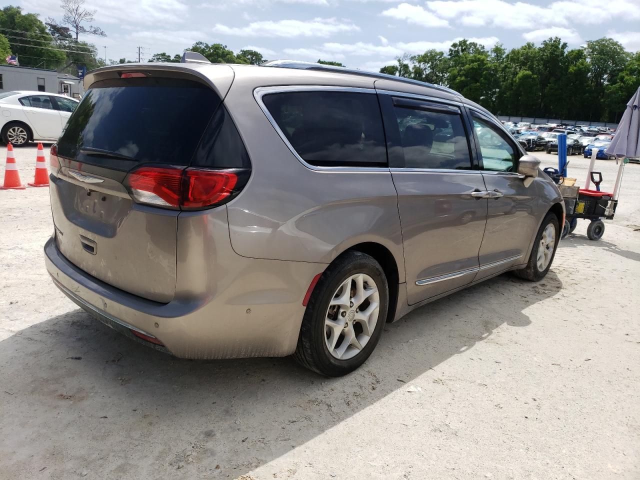 2017 CHRYSLER PACIFICA T - Image 3