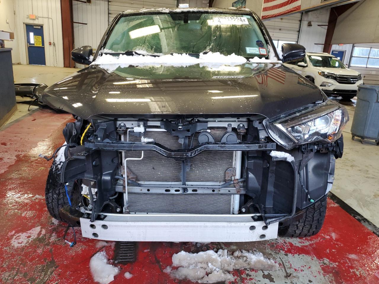 2018 TOYOTA 4RUNNER SR - Image 5