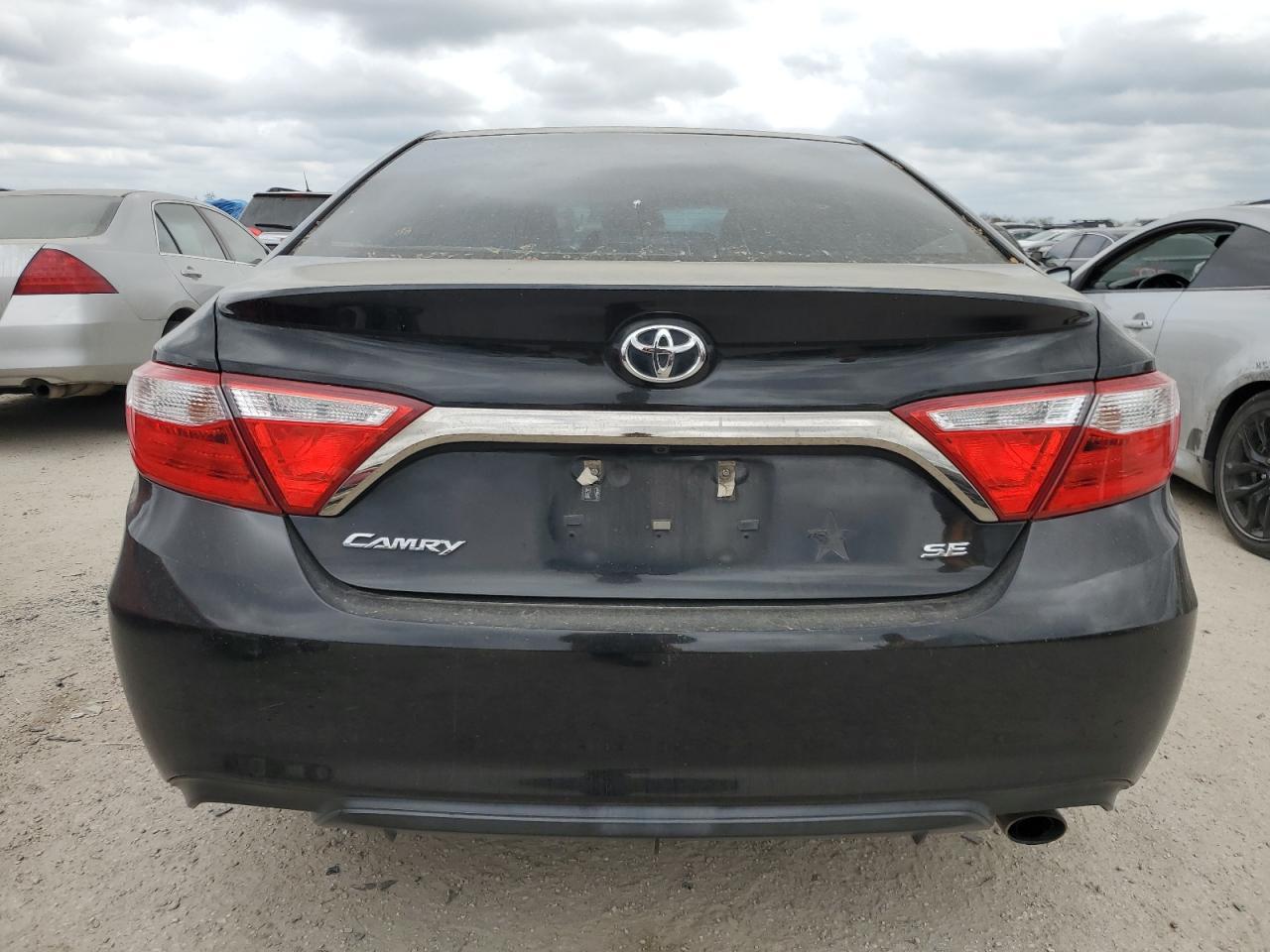 2016 TOYOTA CAMRY LE - Фото 6