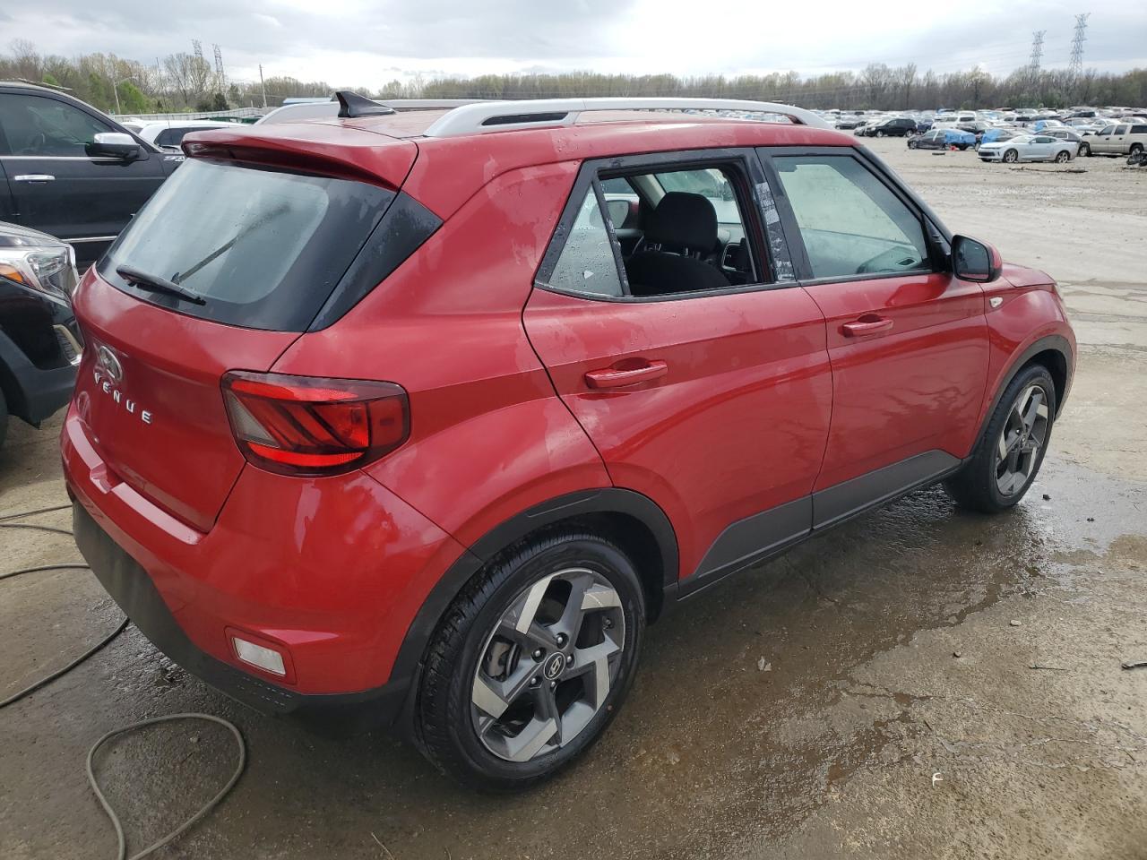2021 HYUNDAI VENUE SEL - Фото 3