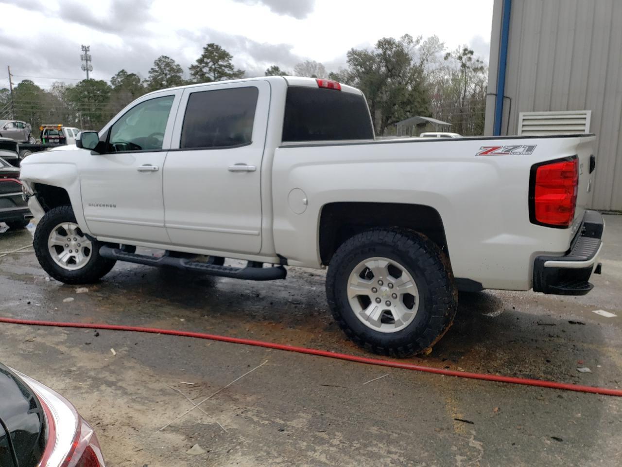 2017 CHEVROLET SILVERADO - Image 2