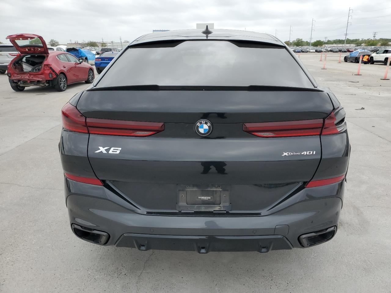 2022 BMW X6 XDRIVE4 - Фото 6