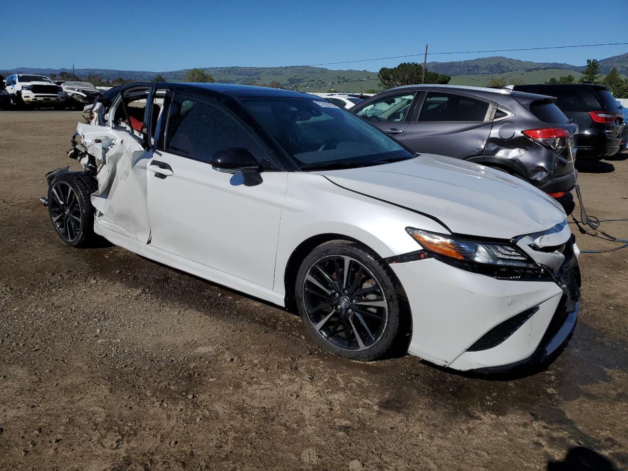 2019 TOYOTA CAMRY XSE - Фото 4