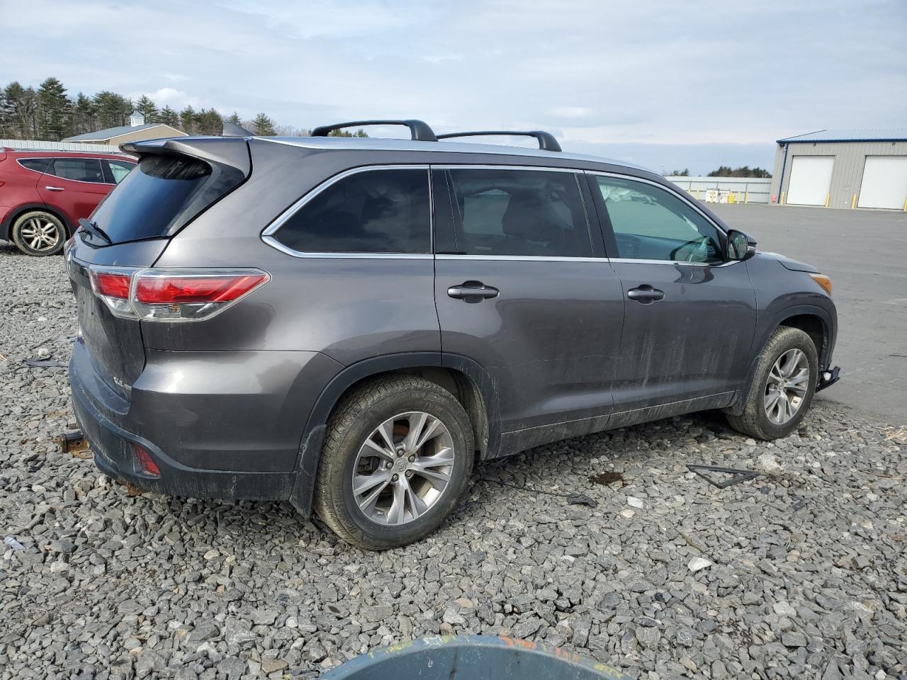 2015 TOYOTA HIGHLANDER - Фото 3