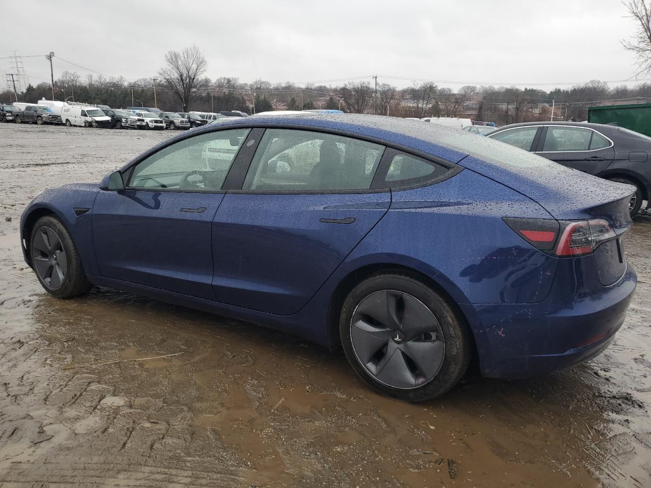2022 TESLA MODEL 3 - Image 2